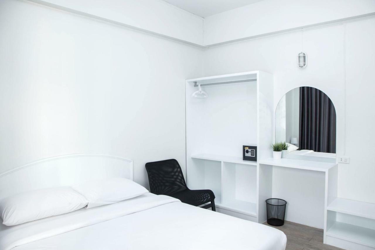 Crystal Hotel هوا هين المظهر الخارجي الصورة